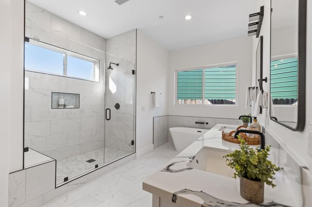 9017 Phoenix Ave, Fair Oaks, CA 95628