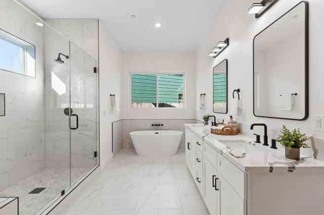 9017 Phoenix Ave, Fair Oaks, CA 95628