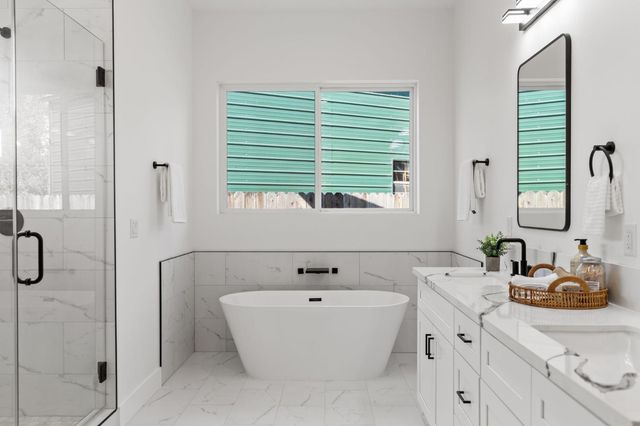 9017 Phoenix Ave, Fair Oaks, CA 95628