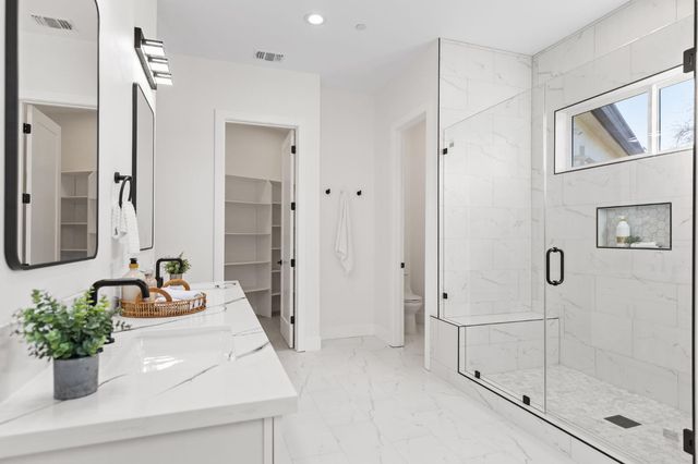 9017 Phoenix Ave, Fair Oaks, CA 95628