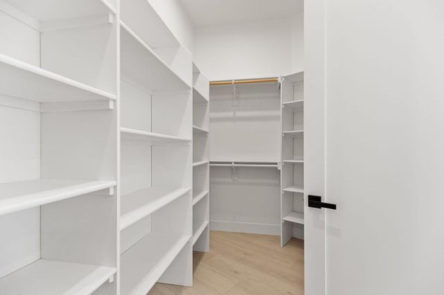 9017 Phoenix Ave, Fair Oaks, CA 95628