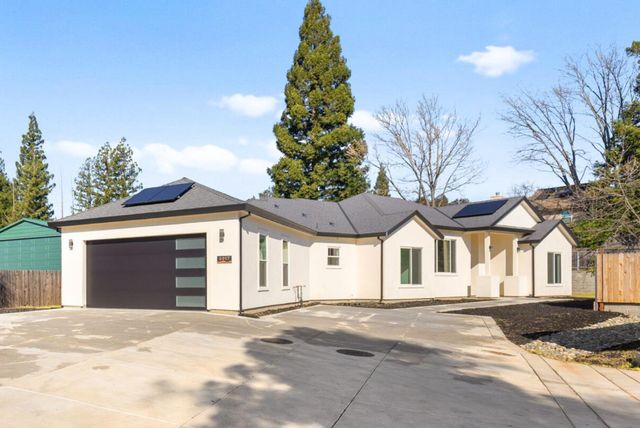 9017 Phoenix Ave, Fair Oaks, CA 95628