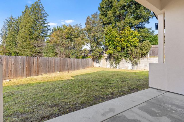 9017 Phoenix Ave, Fair Oaks, CA 95628