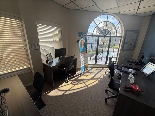 814 E SILVER SPRINGS BOULEVARD E, Ocala, FL 34470