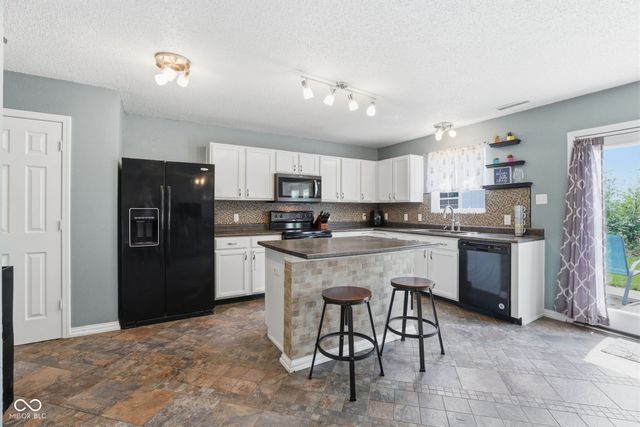 9711 W Stargazer Drive, Pendleton, IN 46064
