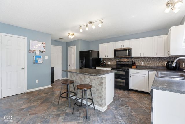 9711 W Stargazer Drive, Pendleton, IN 46064