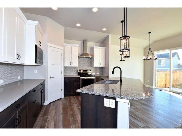 1196 Crown Sparrow St, Johnstown, CO 80534