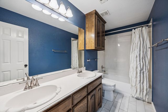 700 Lake Vista Lane, Lavon, TX 75166