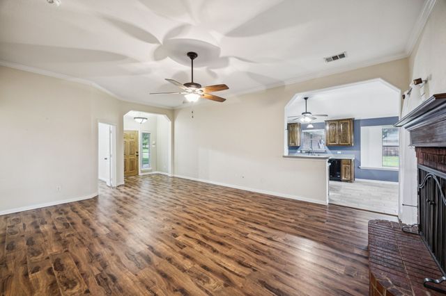 700 Lake Vista Lane, Lavon, TX 75166