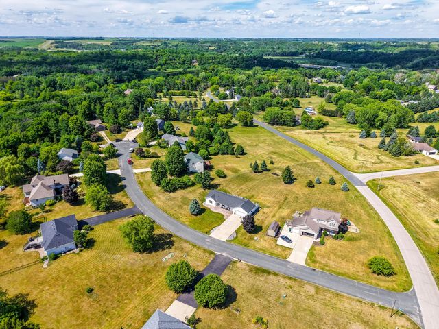 1090 Cedar Ridge Lane SW, Oronoco, MN 55960
