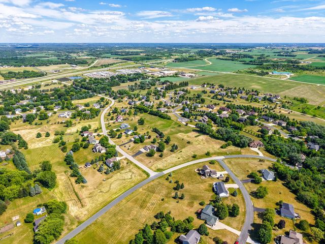 1090 Cedar Ridge Lane SW, Oronoco, MN 55960