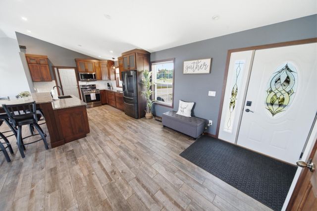 1090 Cedar Ridge Lane SW, Oronoco, MN 55960