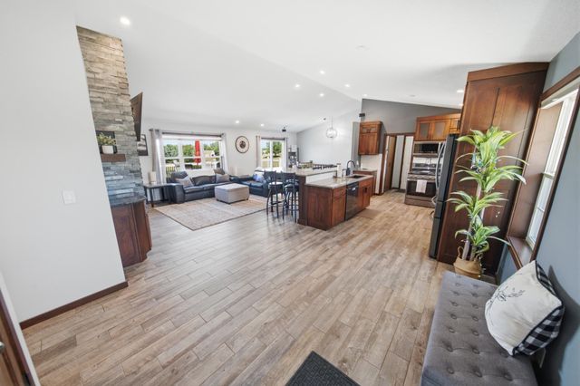 1090 Cedar Ridge Lane SW, Oronoco, MN 55960