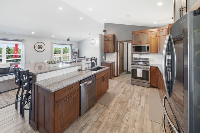 1090 Cedar Ridge Lane SW, Oronoco, MN 55960