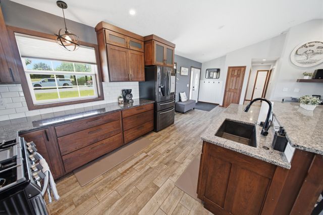 1090 Cedar Ridge Lane SW, Oronoco, MN 55960