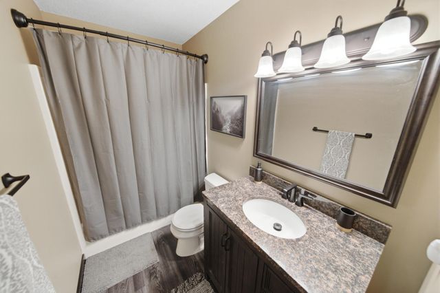 1090 Cedar Ridge Lane SW, Oronoco, MN 55960