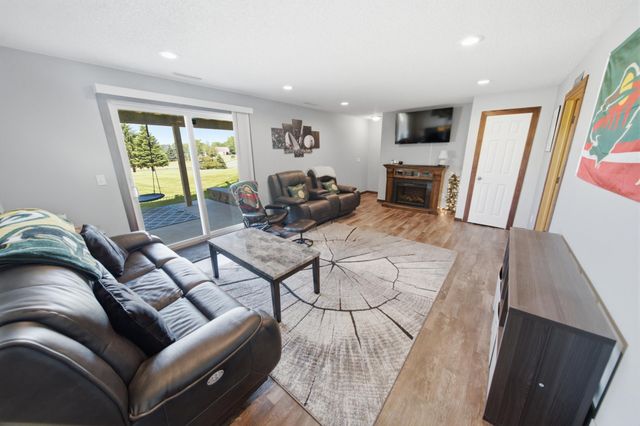 1090 Cedar Ridge Lane SW, Oronoco, MN 55960