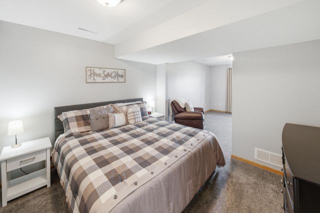 1090 Cedar Ridge Lane SW, Oronoco, MN 55960
