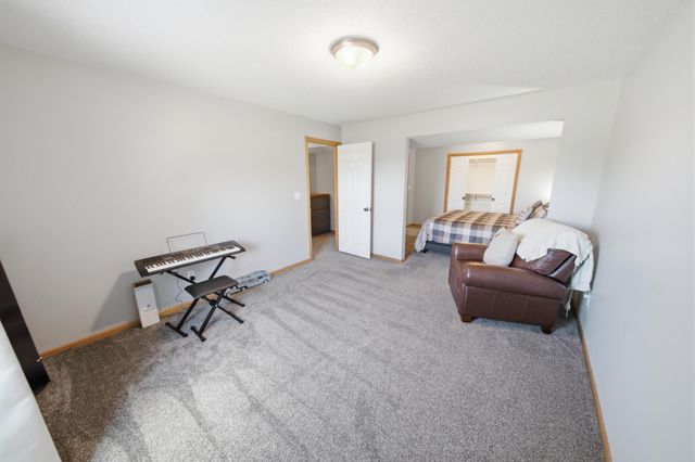 1090 Cedar Ridge Lane SW, Oronoco, MN 55960