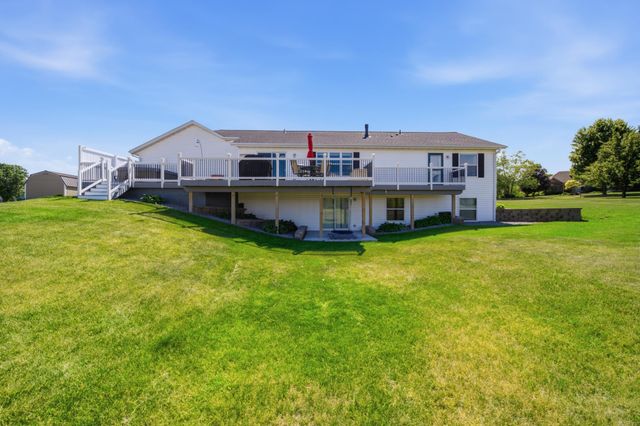 1090 Cedar Ridge Lane SW, Oronoco, MN 55960