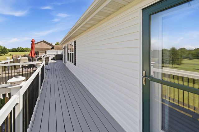 1090 Cedar Ridge Lane SW, Oronoco, MN 55960