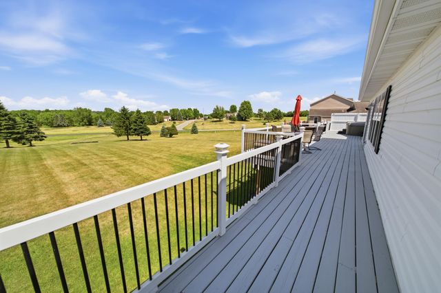 1090 Cedar Ridge Lane SW, Oronoco, MN 55960