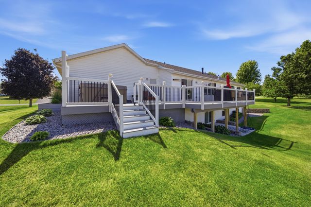 1090 Cedar Ridge Lane SW, Oronoco, MN 55960