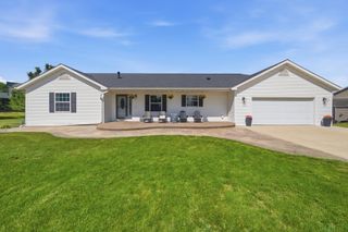 1090 Cedar Ridge Lane SW, Oronoco, MN 55960