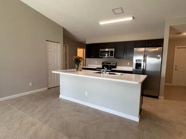 5865 NW Mesa Circle, Port St. Lucie, Port St Lucie, FL 34986