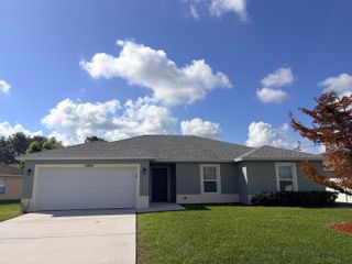 5865 NW Mesa Circle, Port St. Lucie, Port St Lucie, FL 34986