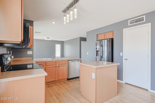 5245 N 125TH Avenue, Litchfield Park, AZ 85340