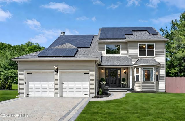 4 Alpine Trail, Tinton Falls, NJ 07712