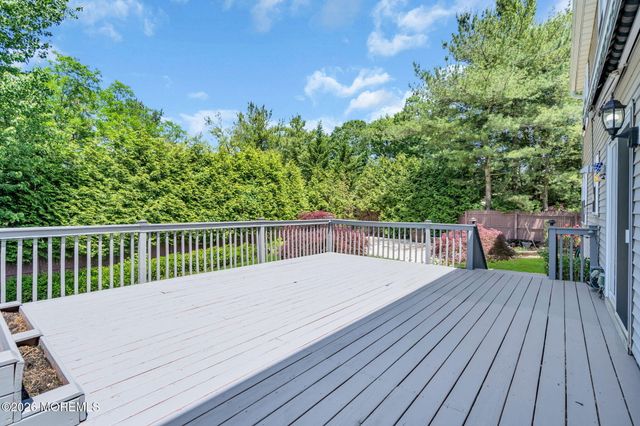 4 Alpine Trail, Tinton Falls, NJ 07712