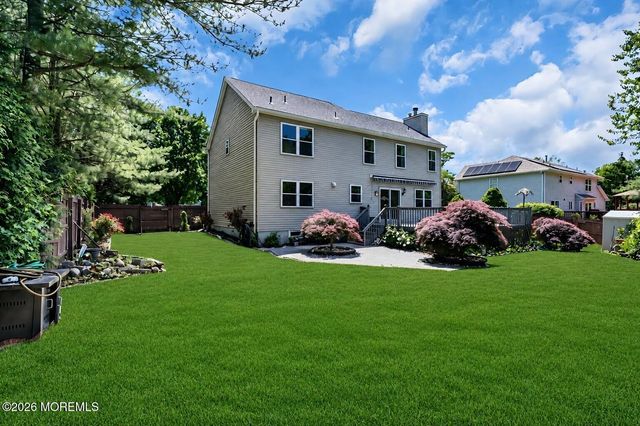 4 Alpine Trail, Tinton Falls, NJ 07712