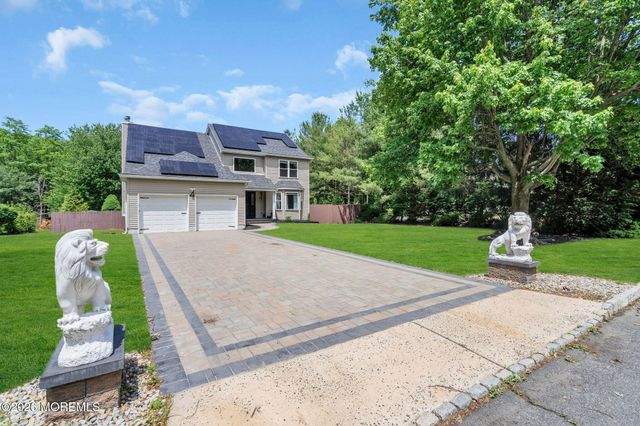 4 Alpine Trail, Tinton Falls, NJ 07712