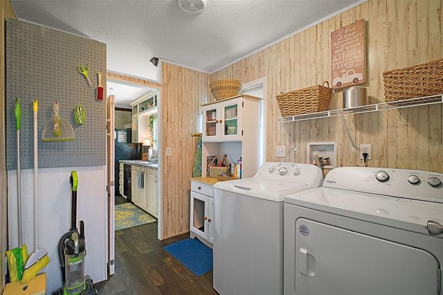 2551 CAYMAN CIRCLE, Zellwood, FL 32798