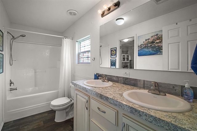 2551 CAYMAN CIRCLE, Zellwood, FL 32798