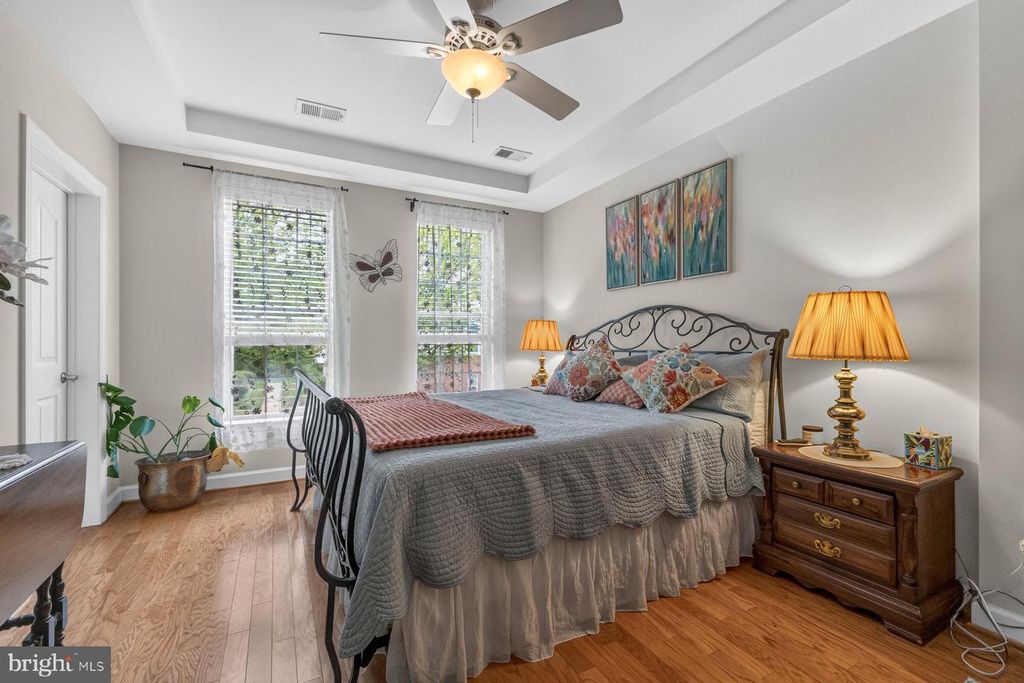 Image 19 of property listing at 800 EDELEN STATION PL #204, La Plata, MD 20646