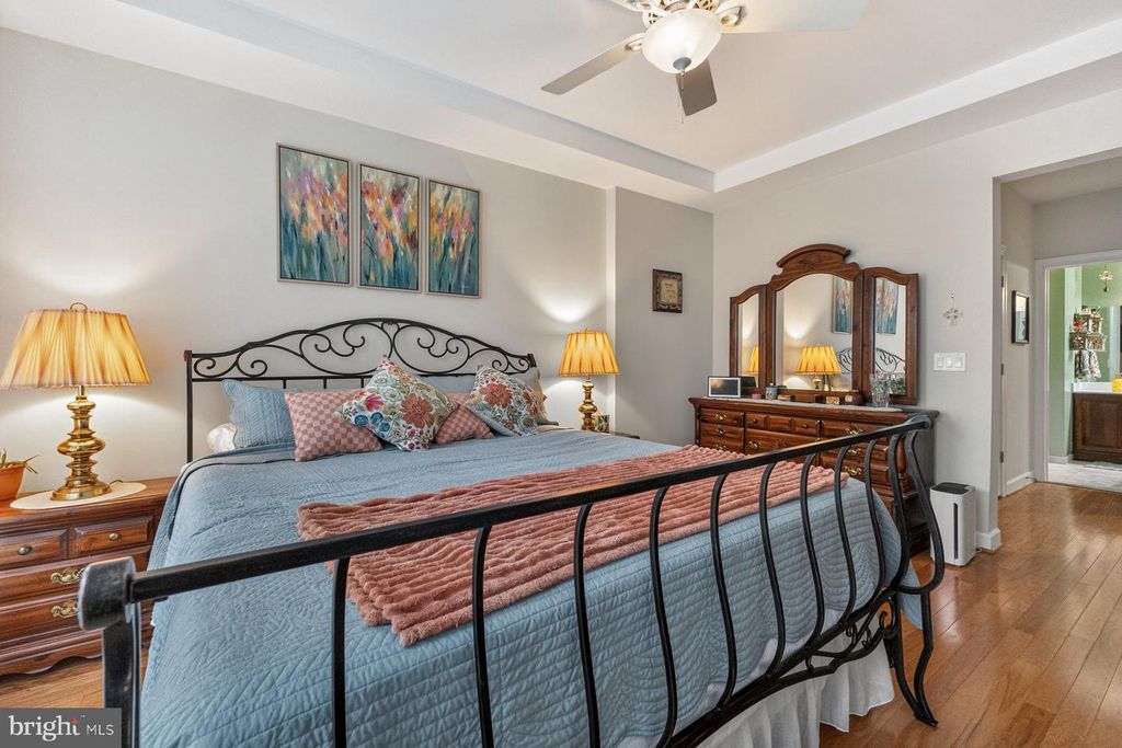 Image 21 of property listing at 800 EDELEN STATION PL #204, La Plata, MD 20646