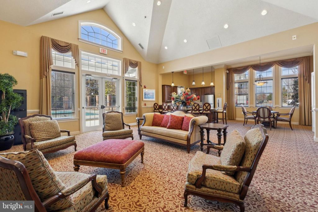 Image 29 of property listing at 800 EDELEN STATION PL #204, La Plata, MD 20646