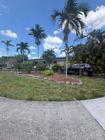 20921 NE 24th Ct, Miami, FL 33180
