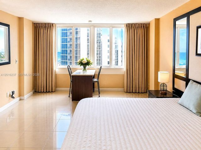 19201 Collins Avenue 707, Sunny Isles Beach, FL 33160