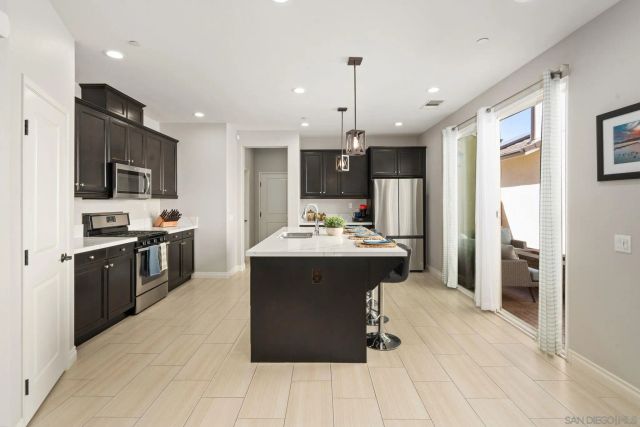 21572 Saddle Bred Lane, Escondido, CA 92029