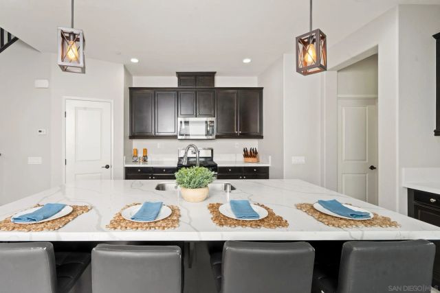 21572 Saddle Bred Lane, Escondido, CA 92029