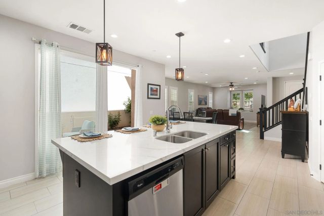 21572 Saddle Bred Lane, Escondido, CA 92029