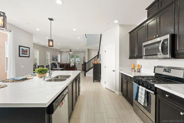 21572 Saddle Bred Lane, Escondido, CA 92029