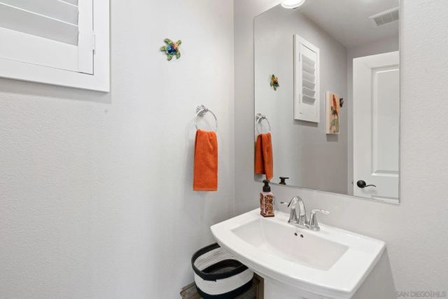 21572 Saddle Bred Lane, Escondido, CA 92029