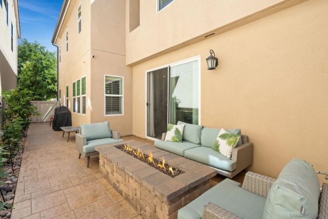 21572 Saddle Bred Lane, Escondido, CA 92029