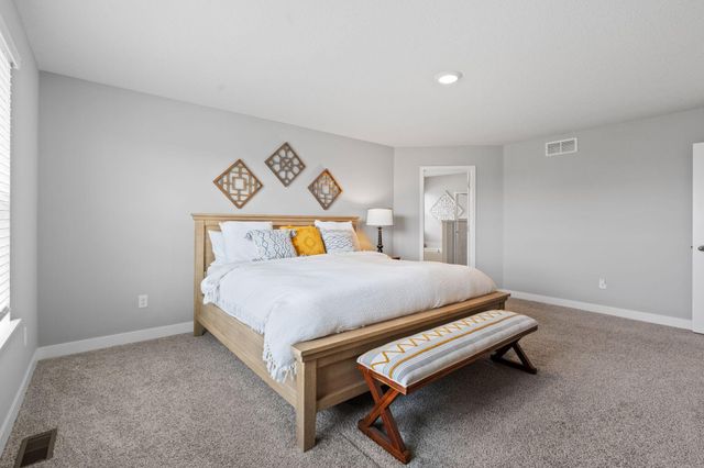 17131 Doppler Lane, Lakeville, MN 55044