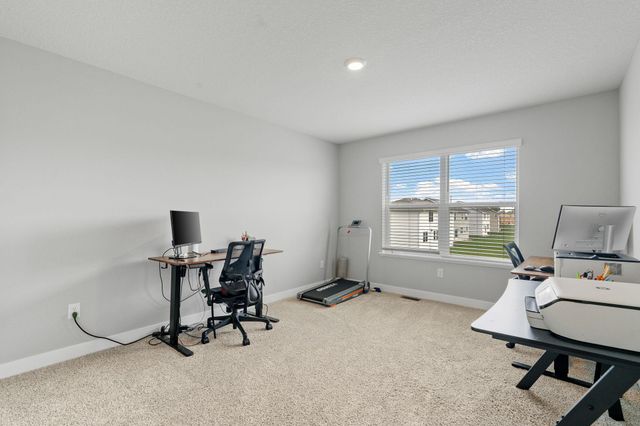 17131 Doppler Lane, Lakeville, MN 55044